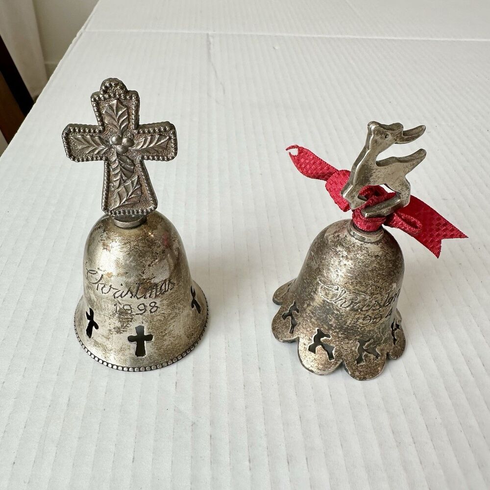 Lot 2 International Silver Co. Silver Plated Engraved Christmas Bells 1994 1998